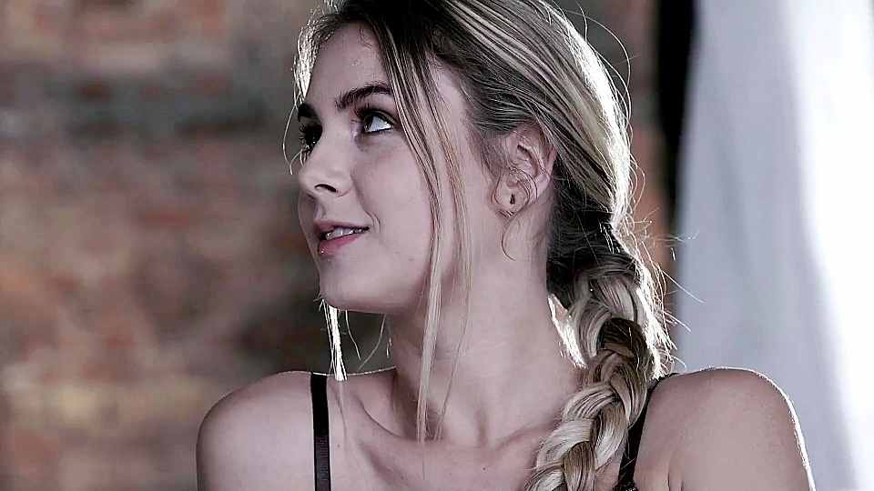 这个小姐姐真的是太迷人了，颜值身材看的神魂颠倒想狠狠扑上去猛力抽插